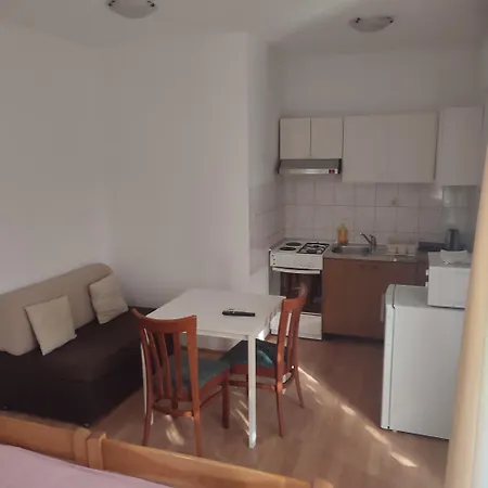 Ledenko Apartment
