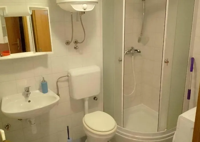 Ledenko Apartment Kastela